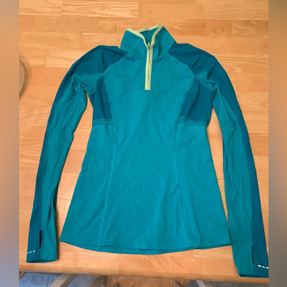Lululemon long sleeve quarter zip